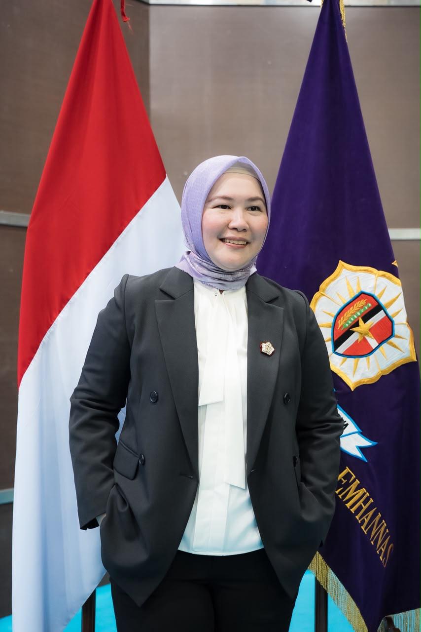 Dr. Yuliana Setiadi